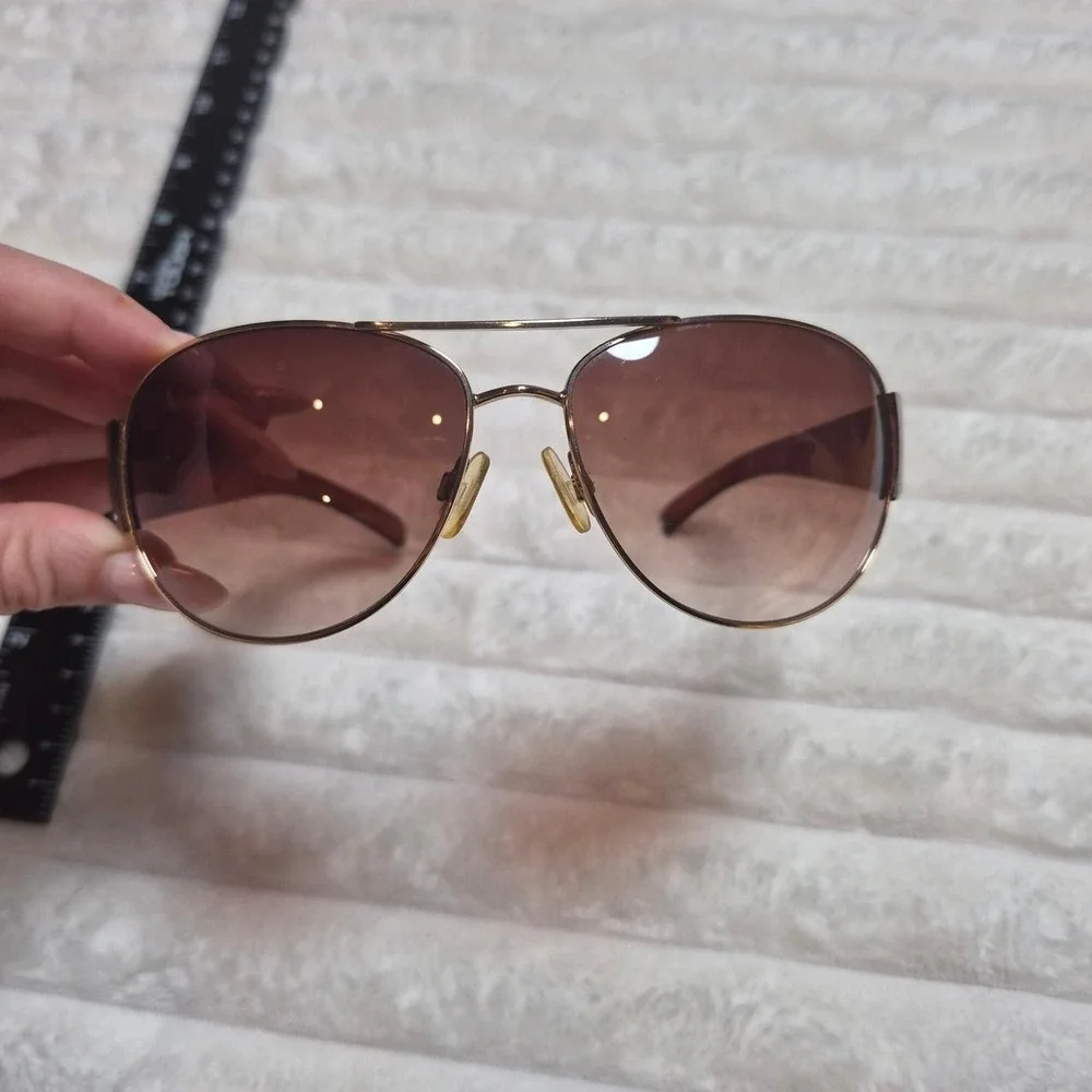 Womens Gold Tone‎ Aviator Sunglasses Brown Gradient Lens Tortoise Temples